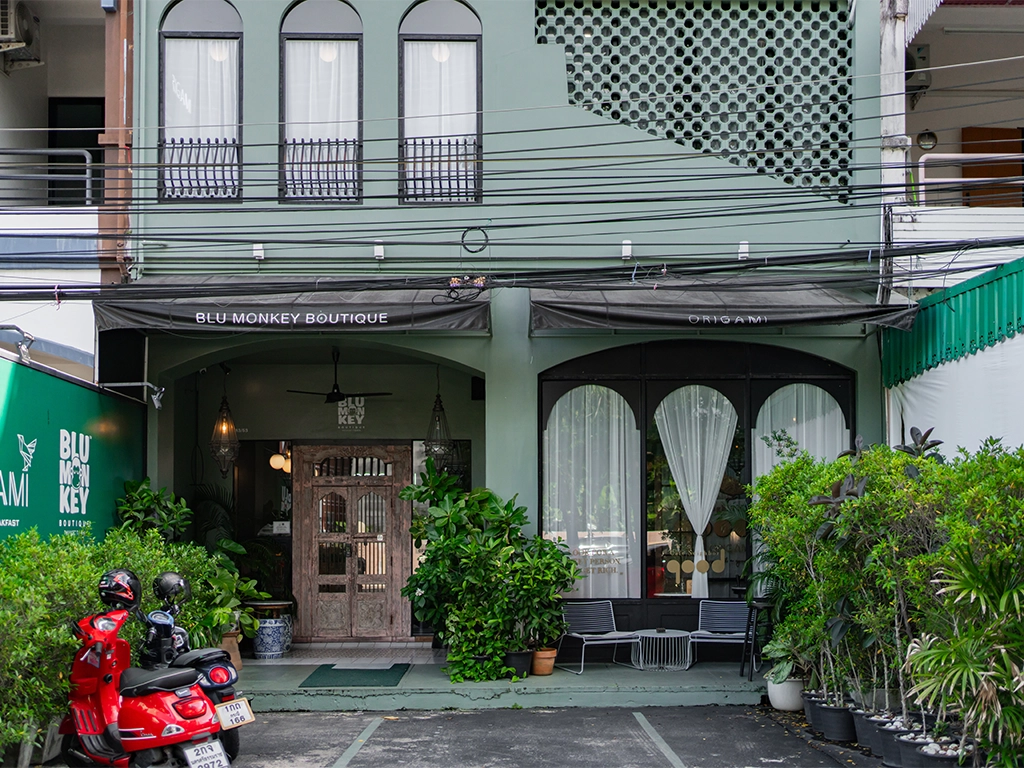 A Thoughtfully Designed Stay in the Heart of Old Town